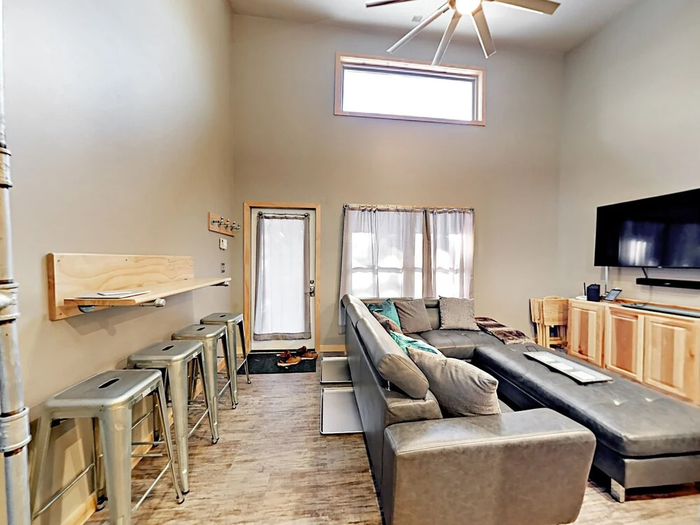 Matterhorn Unit #10 - 2 Br Condo