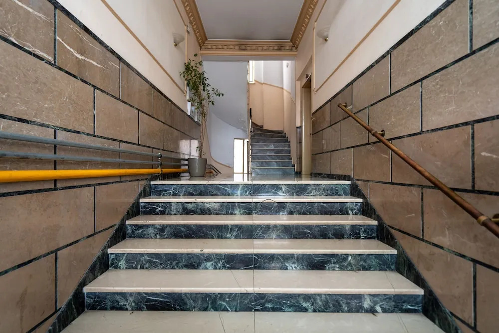 Classy Apartment in Koukaki, Walk to Metro & Acropolis