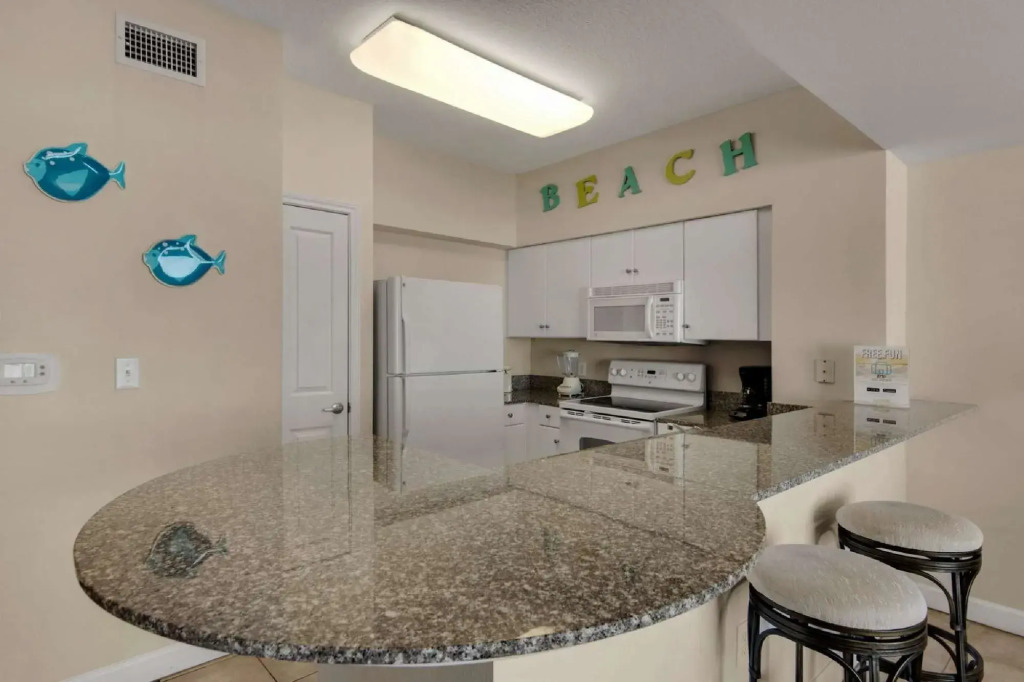 1512 Shores of Panama