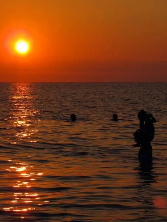 Avia Seaview Getaway - Konstantina s Hidden Haven