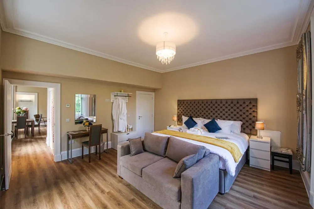 Rosedene Highland House - Emperor Apartment 6