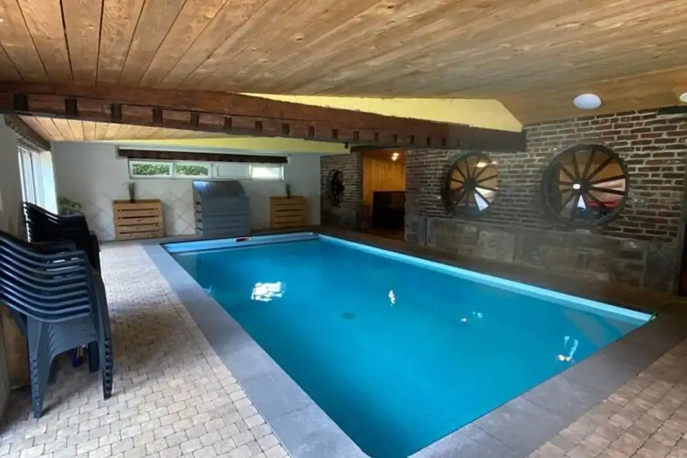 Spacious Waimes Villa