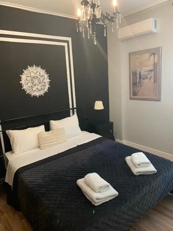 Modern and Spacious Apartment /5min walk to the center