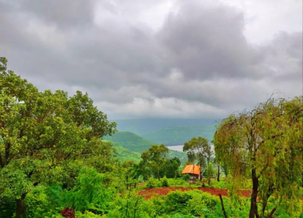 The Dhanhills - A Valley View Hotel In Panchgani