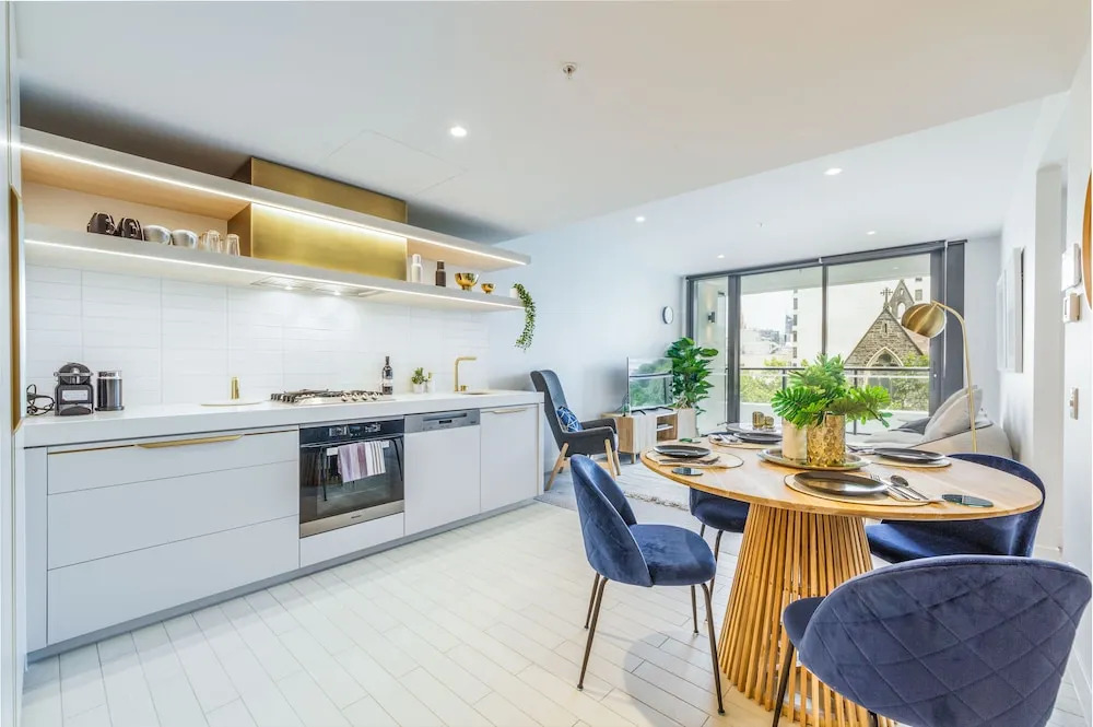 Exquisite 1 bedroom Parking Gym Pool Spa