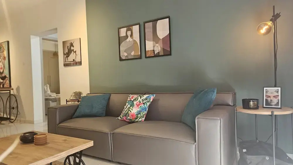 151 NIC - Stay Art Style Apartment