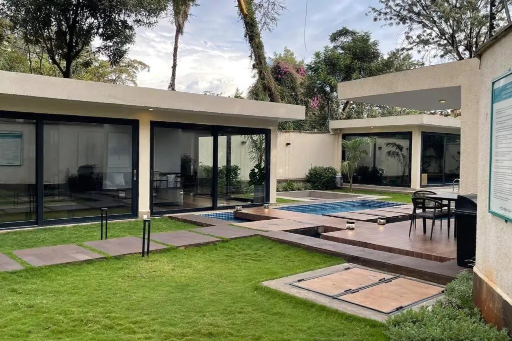 Classy modern studio with pool & gym on Riara Rd