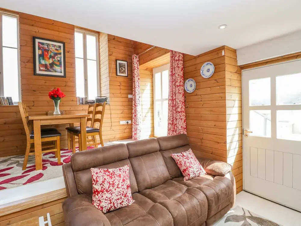 Avonside Cottage