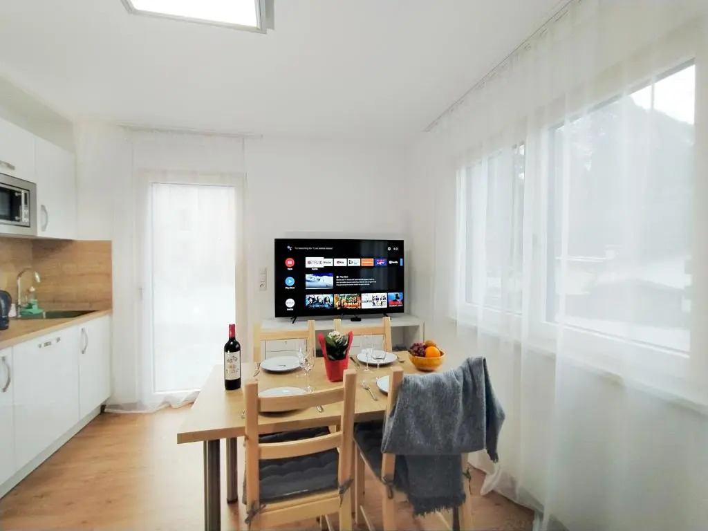 ALPsmart Apartments - Playground, Bike garage, Terrace, Sauna, near Lake