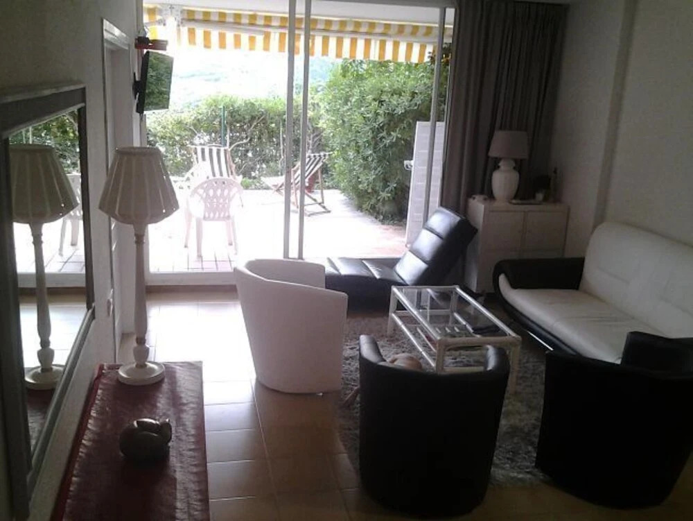 Apartamento Petunias Bl. I Esc 2, 1-2