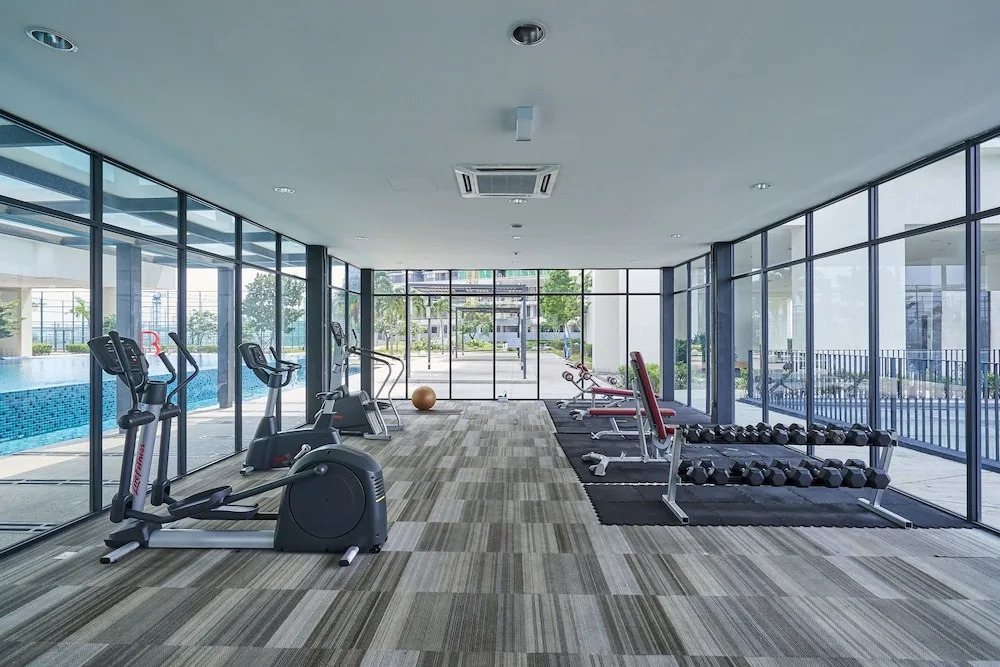 Oyo Home 89316 Special Studio Setia Alam Trefoil