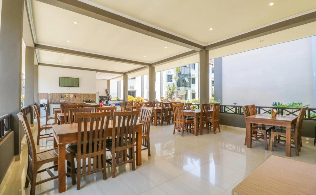 Grand Senggigi Hotel