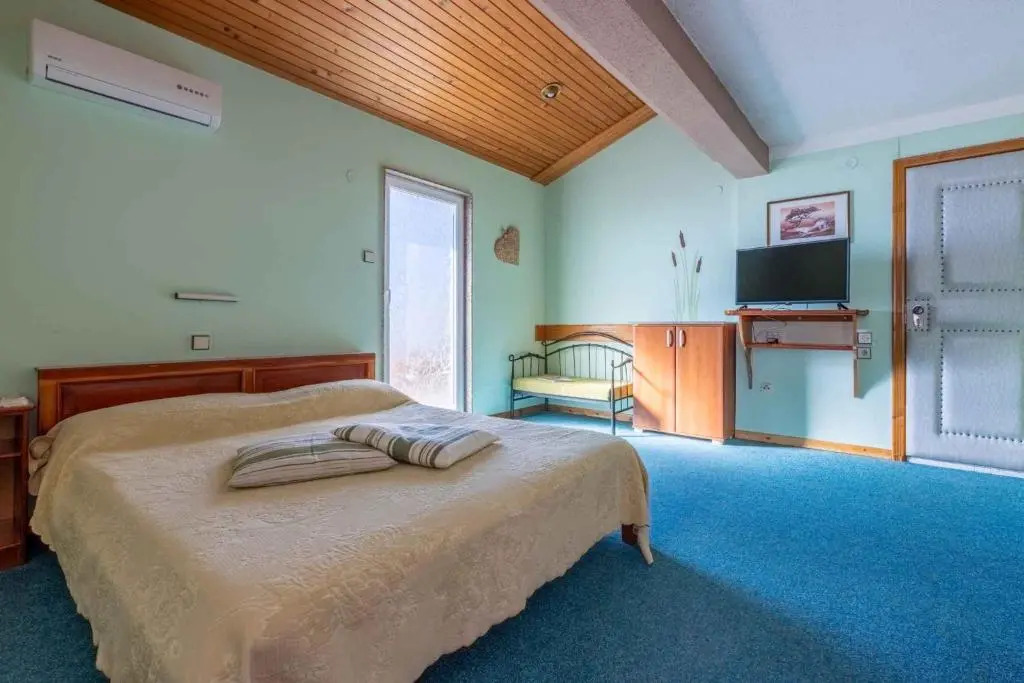 Apartment in Crikvenica 42252