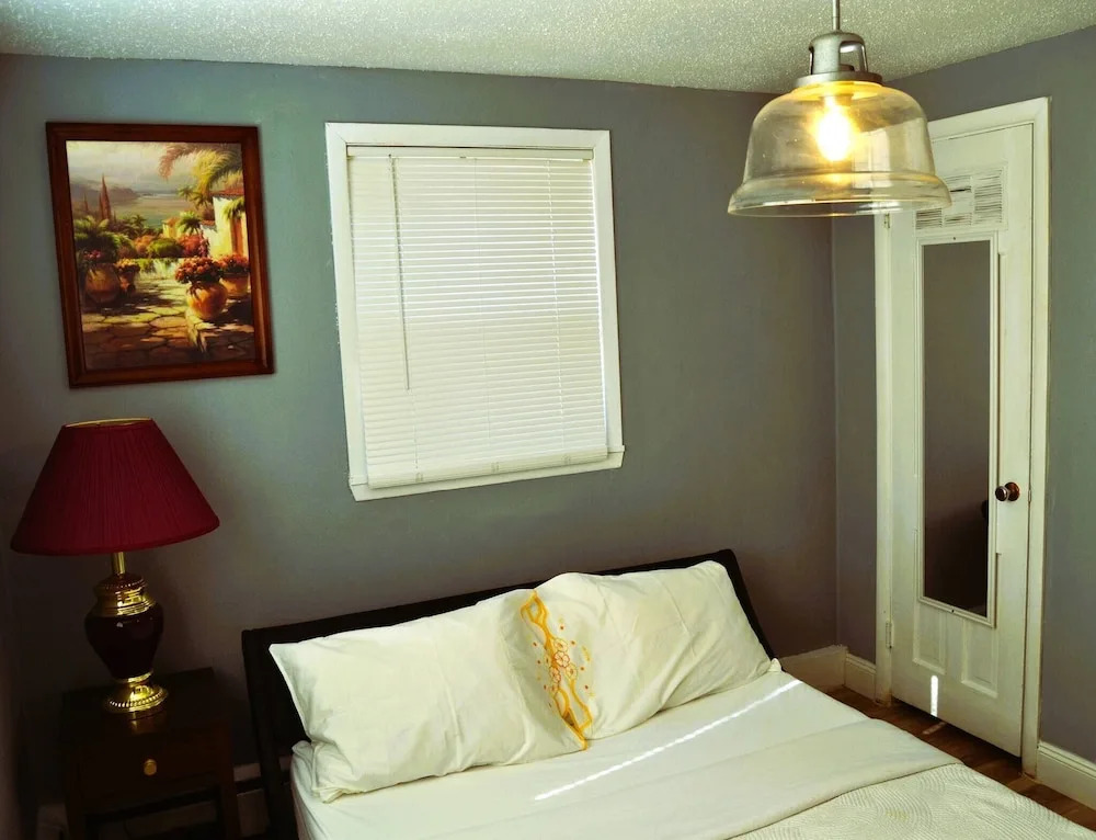 Gather Here 9br, 5BA Group