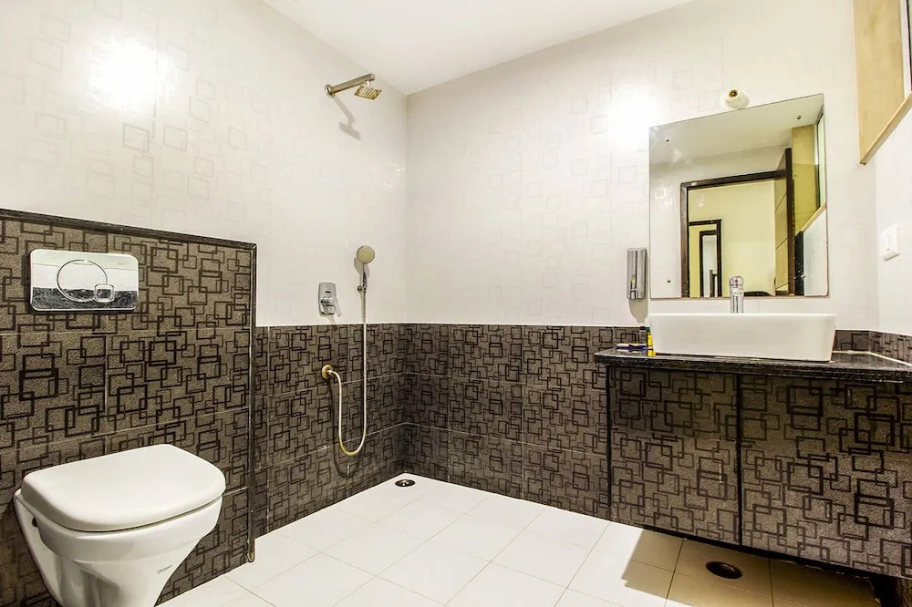 Fabhotel Pride Inn I