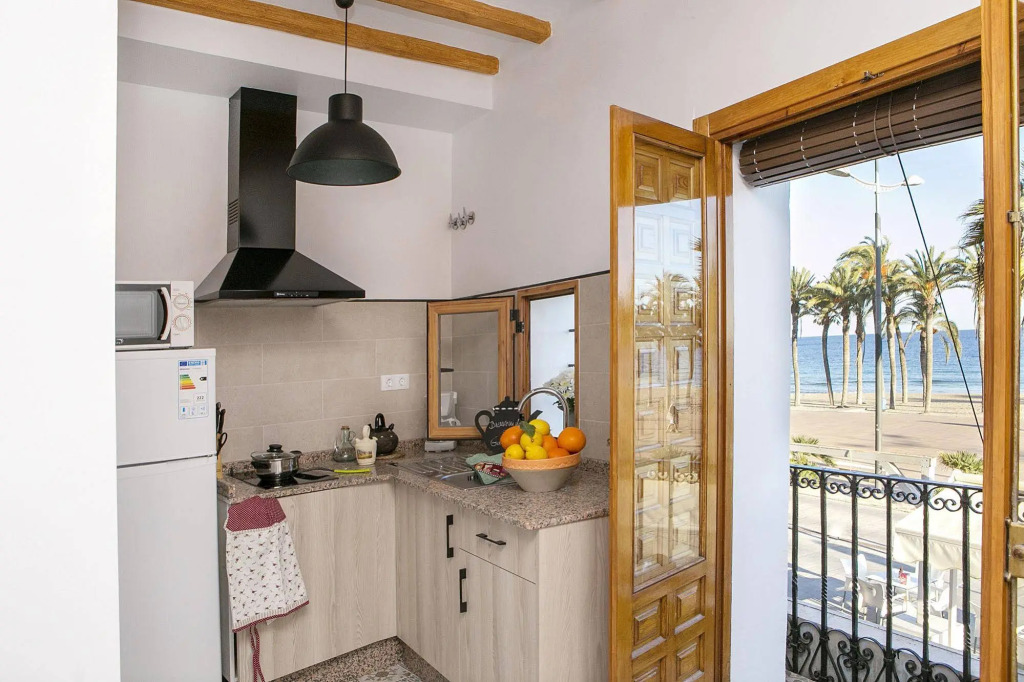 H&B COSTABLANCA