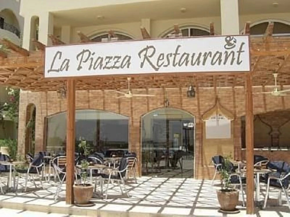 Palm Beach Piazza Apartments