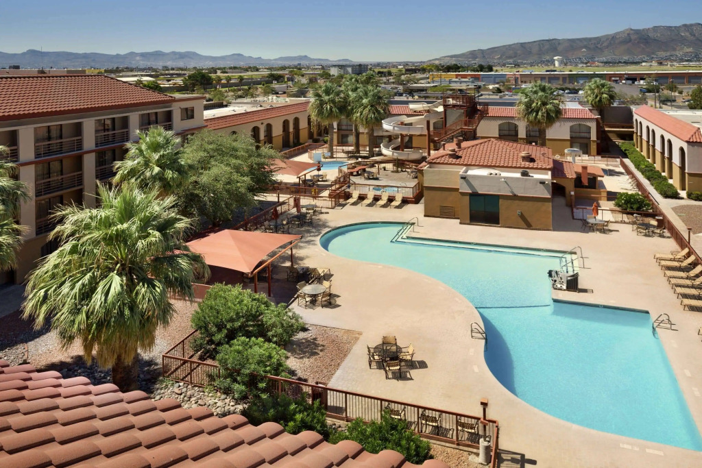 Wyndham El Paso Airport and Water Park