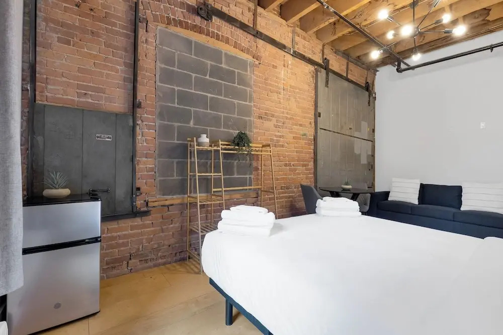 The Little Prince Rooms-Old Montreal