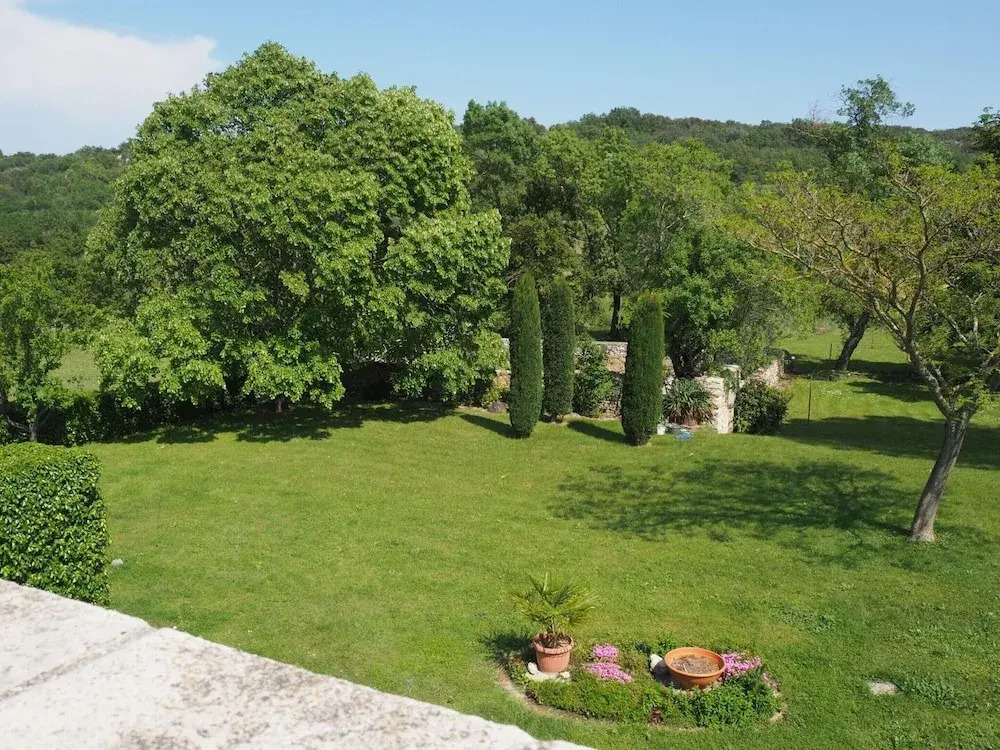 Country House in Lussan Near Pont du Gard