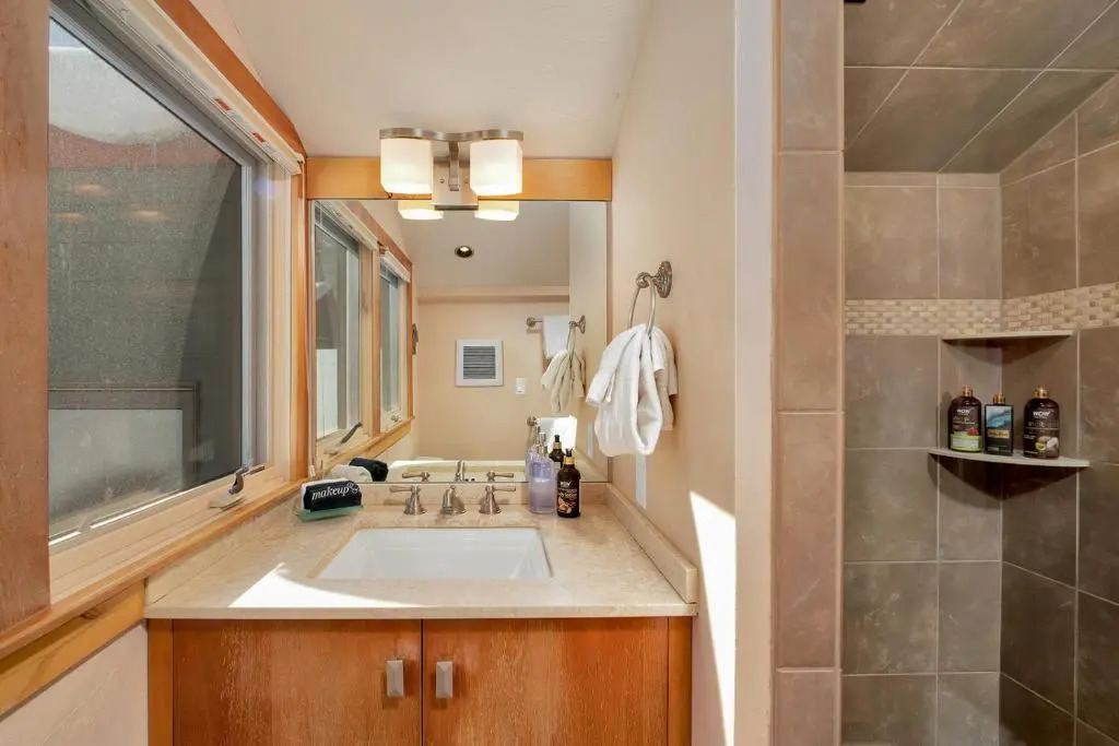 Telluride Lodge Unit 301 - A Lift-Side Condo