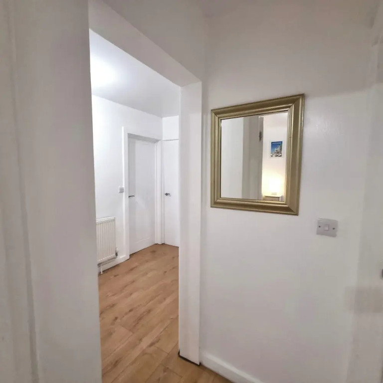 Forge Lane Cozy Apartment