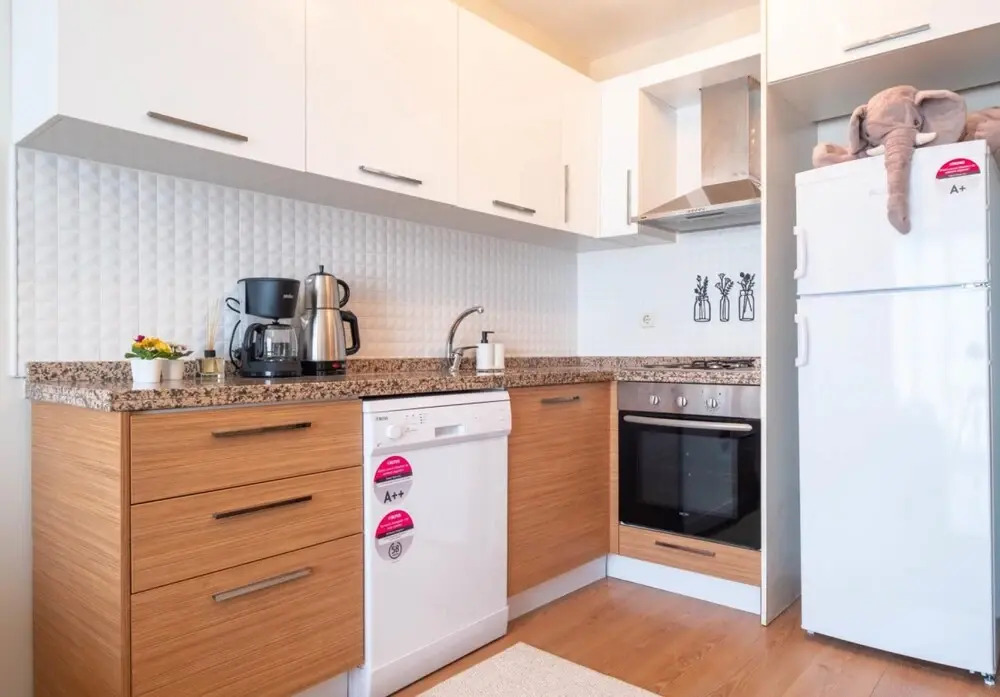 Stylish Studio Flat with City View in Atasehir