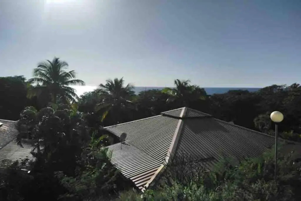 Charmant bungalow F3 sur la plage de petite anse, Bouillante
