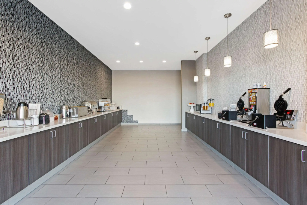 La Quinta Inn & Suites by Wyndham Sweetwater East