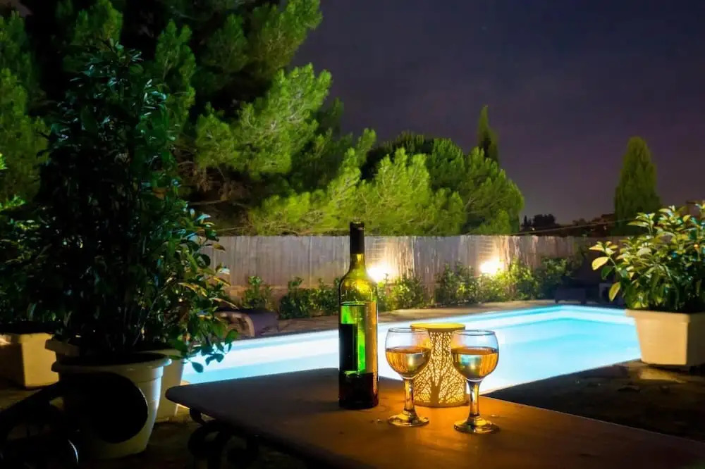 The Four Seasons House City Villa with Pool