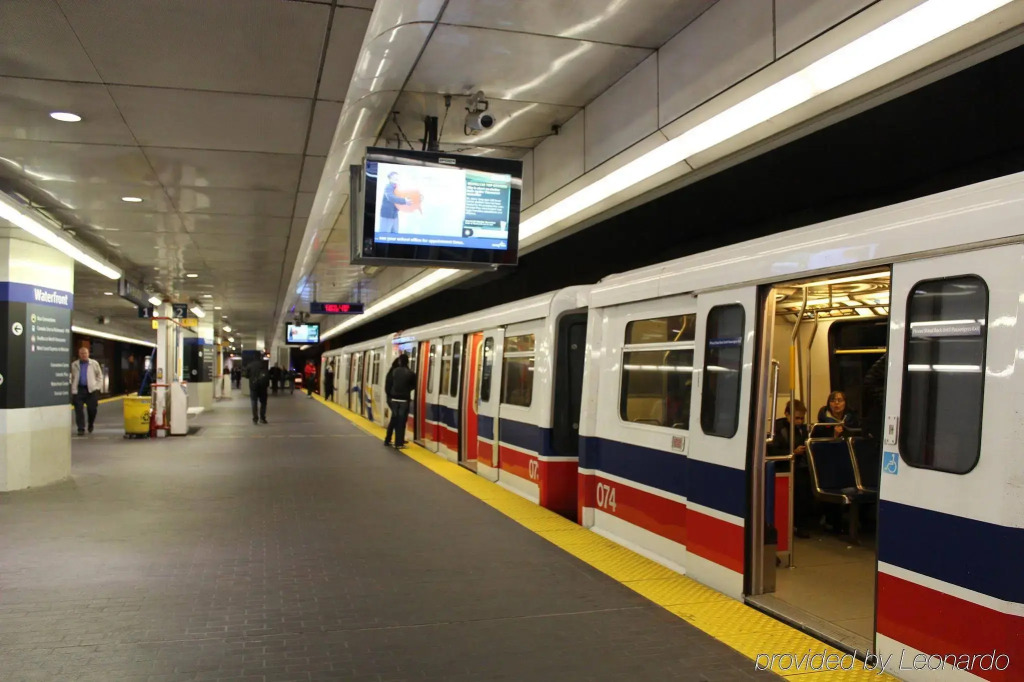 Holiday Inn Express Vancouver-Metrotown
