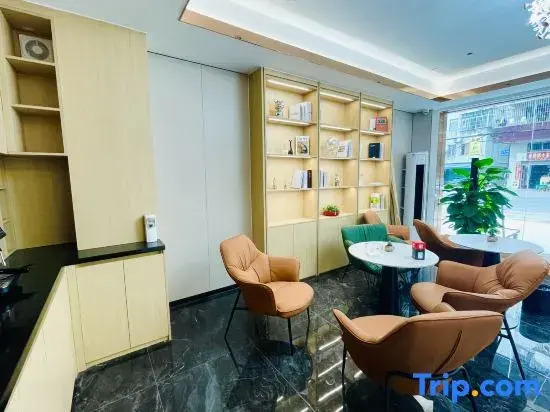 Zhuhai Panda Holiday Hotel