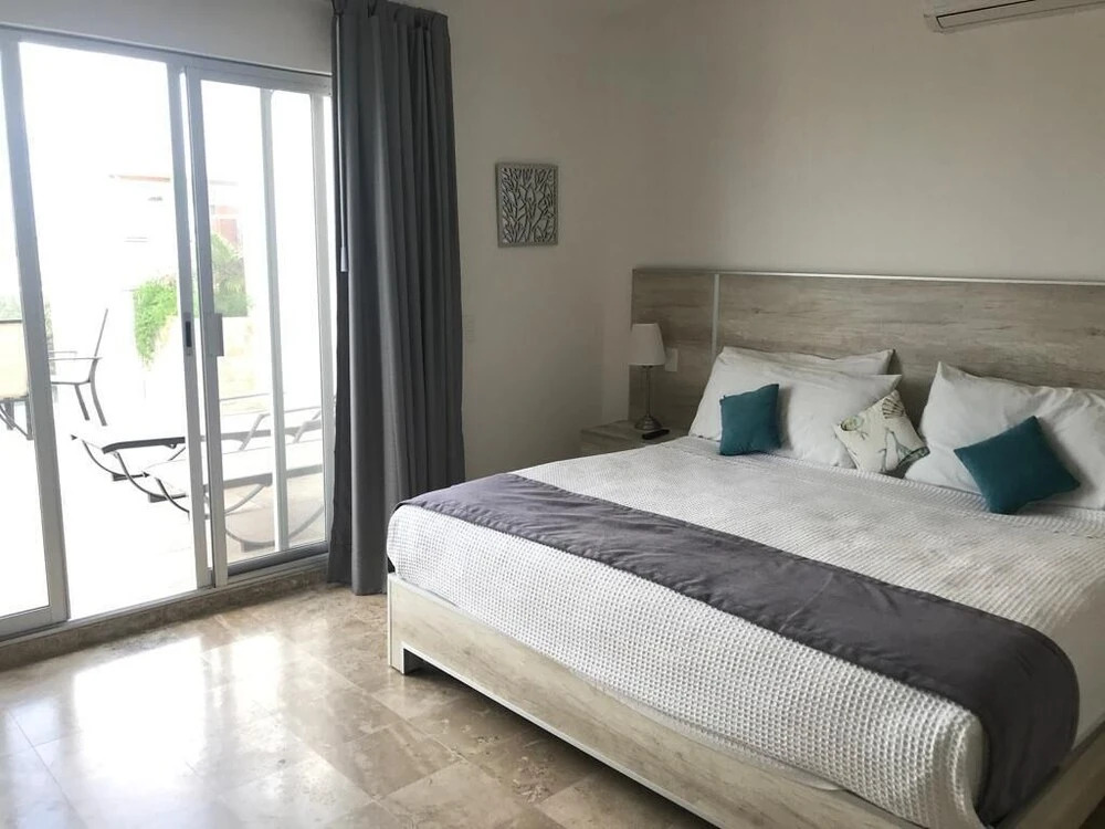 5a Coral Suites
