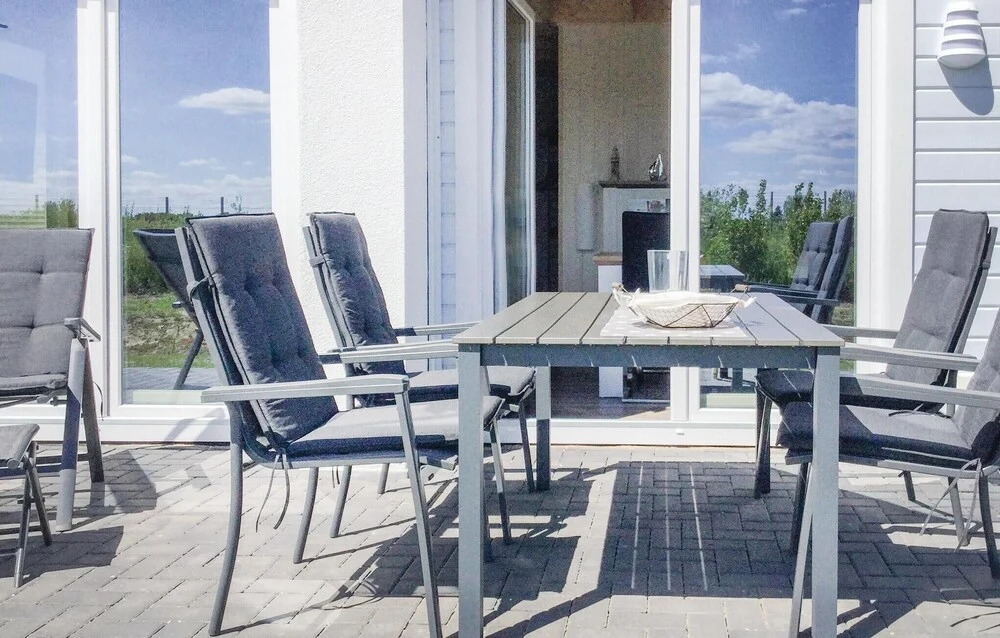 Nice Home In Ostseeresort Olpenitz With Sauna
