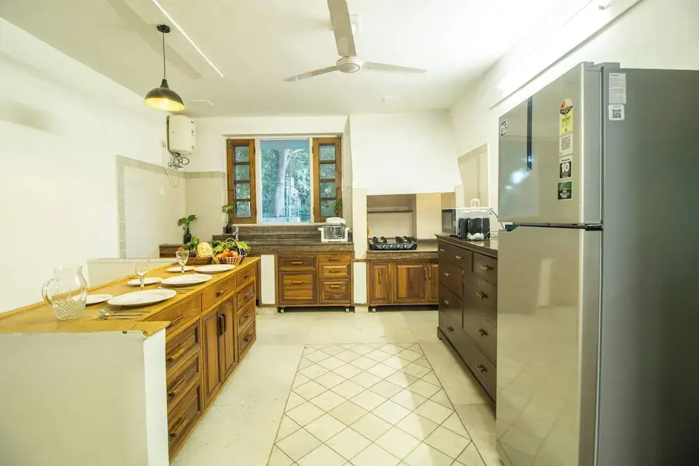 Opulent Antique 6BR Independent Villa in Gurugram