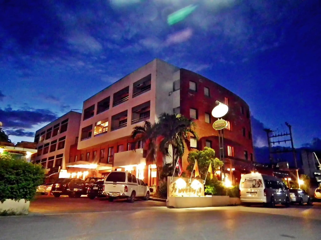 Pin Hotel