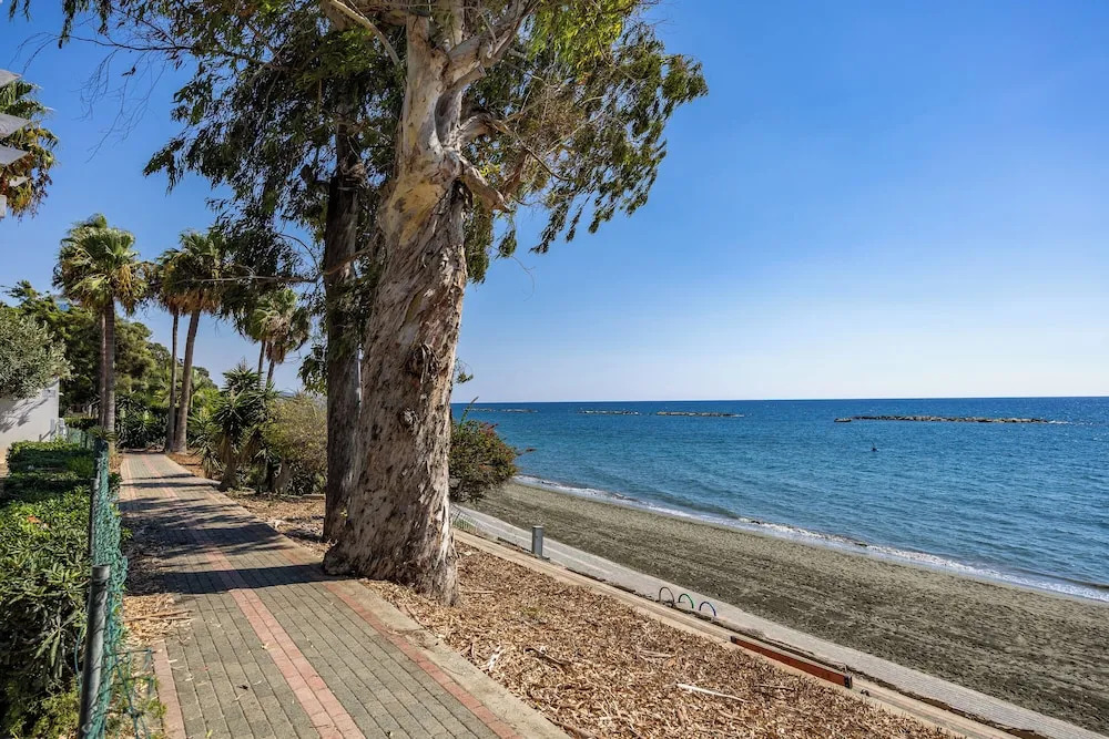 Berengaria Court - Sea Views 2bdr Apartment