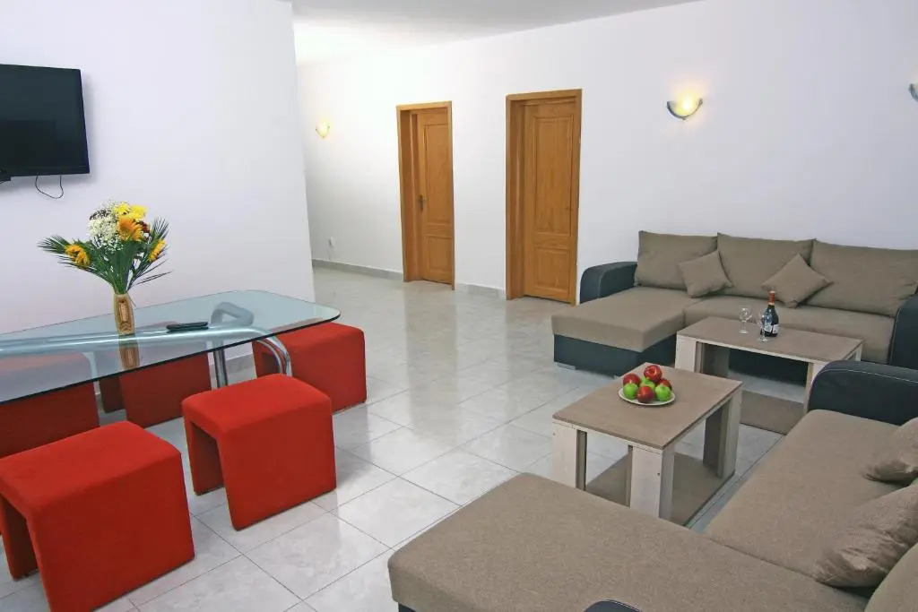Nirvana Accommodation