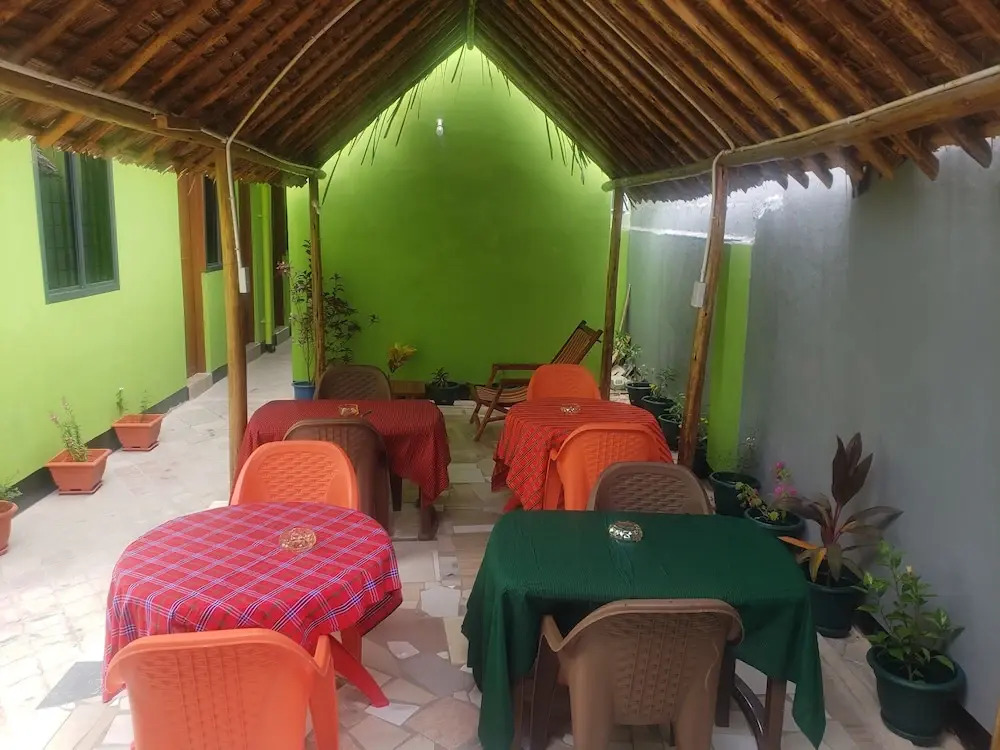 L&j modern backpackers BnB