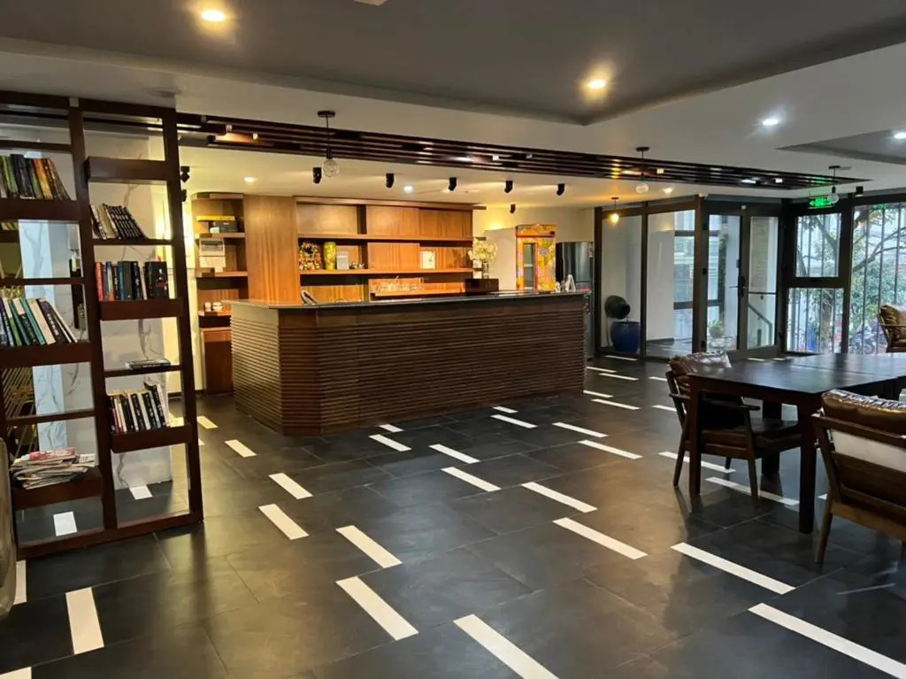 Legend House