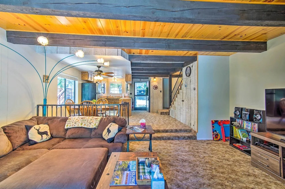 San Bernardino Mtn Retreat w/ Furnished Deck