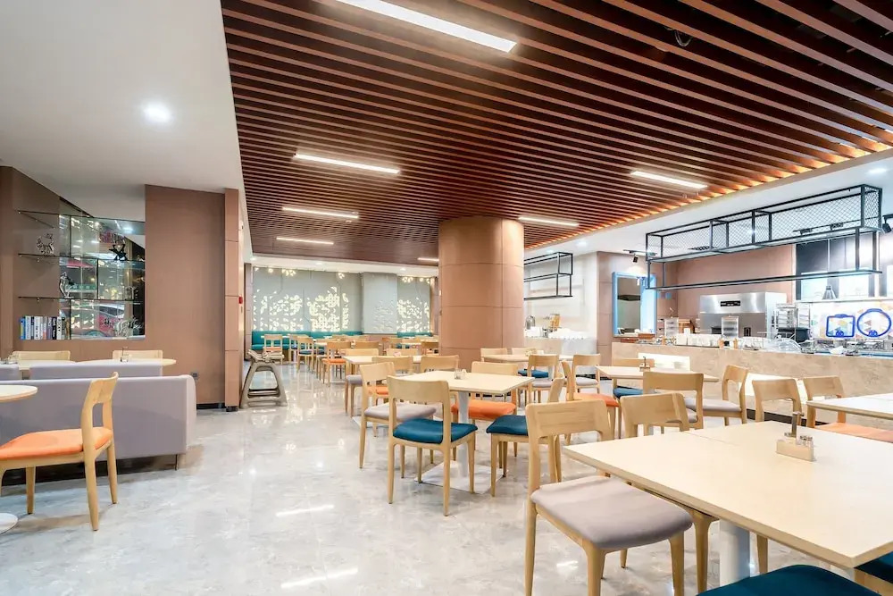 Holiday Inn Express Jinan Jingshi Road