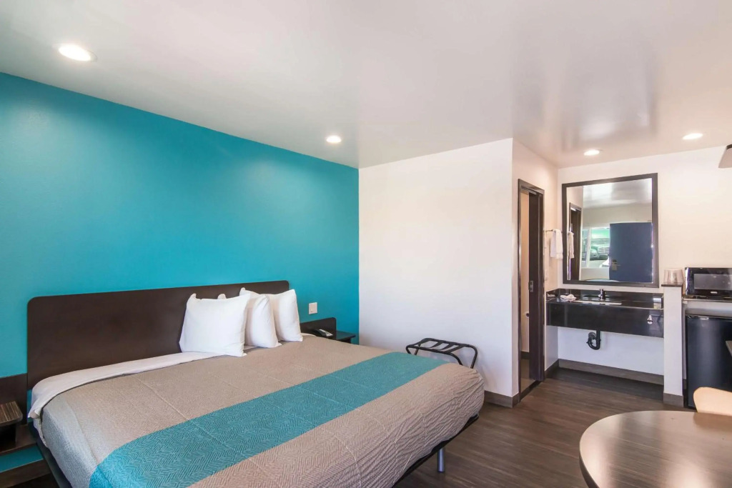 Motel 6-South El Monte, CA - Los Angeles
