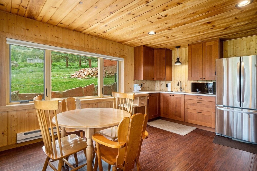 Frontier Mountain Retreat - Monthly Long-term Vacation Rental 30+ Days Minimum -- Estes Park 1 Bedroom Apts by RedAwning