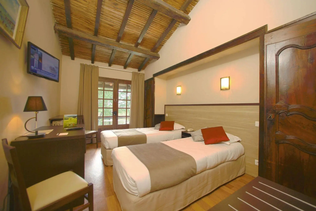 Logis Hôtel La Chaumière