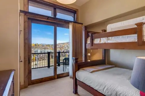 Edgemont 2707 - Luxury Ski-in Ski-out Condo