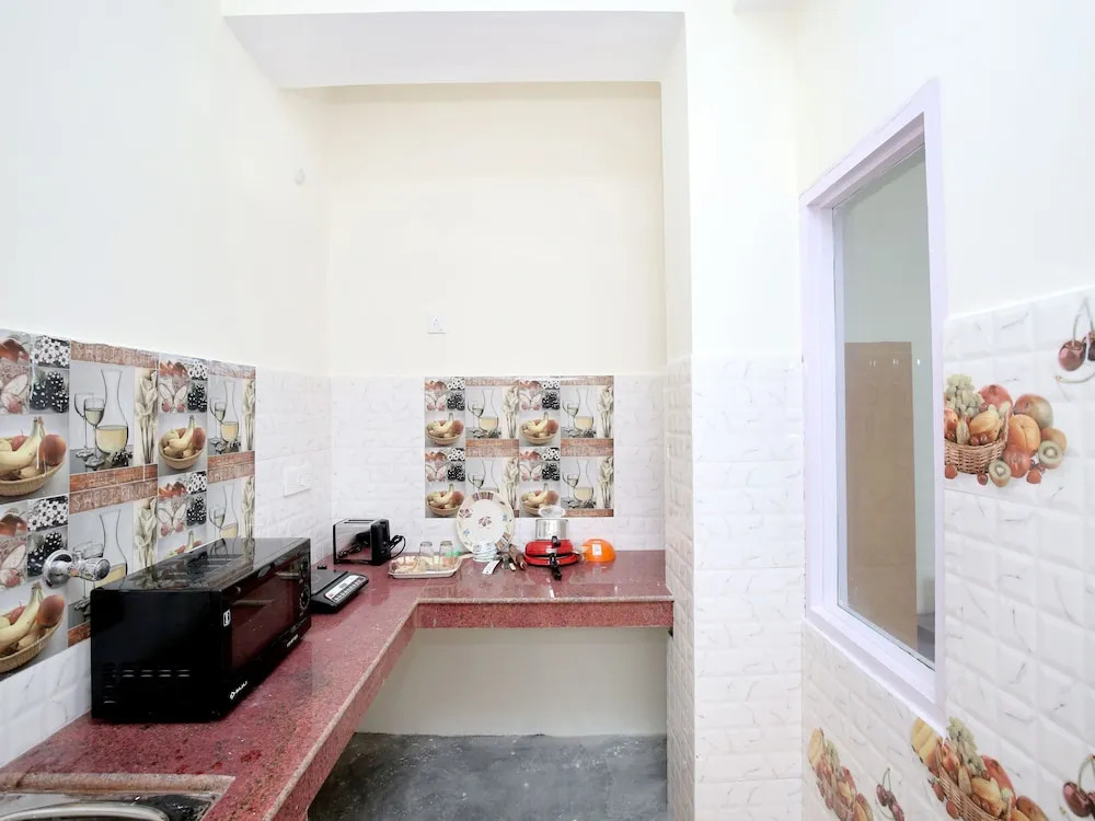 OYO 13667 Home 2RK Pine Forest View Bharari