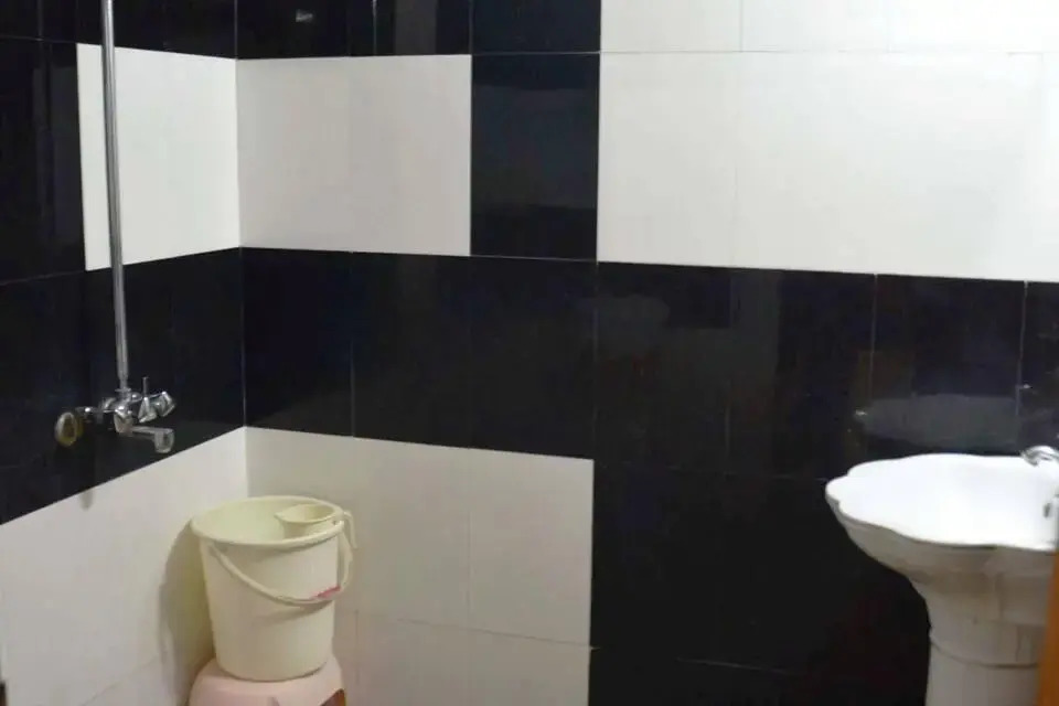 Hotel Rahul Deluxe