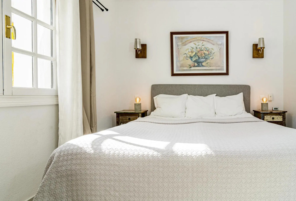 AB2 - Casa Blanca by Roomservices