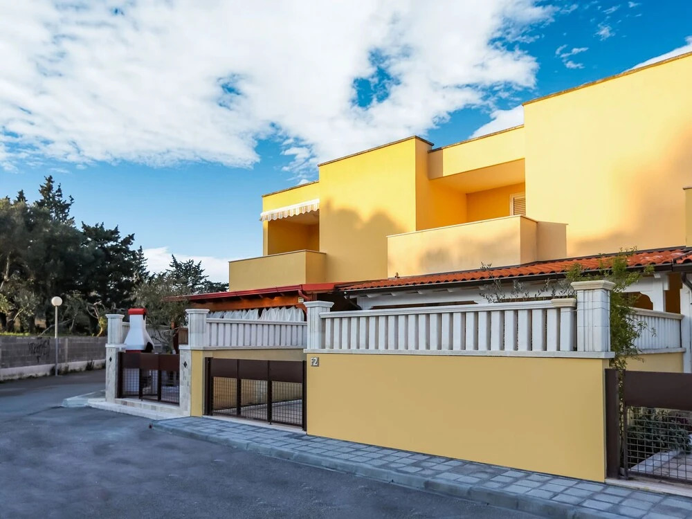 Traditional Holiday Home in Torre Dell'orso With Patio